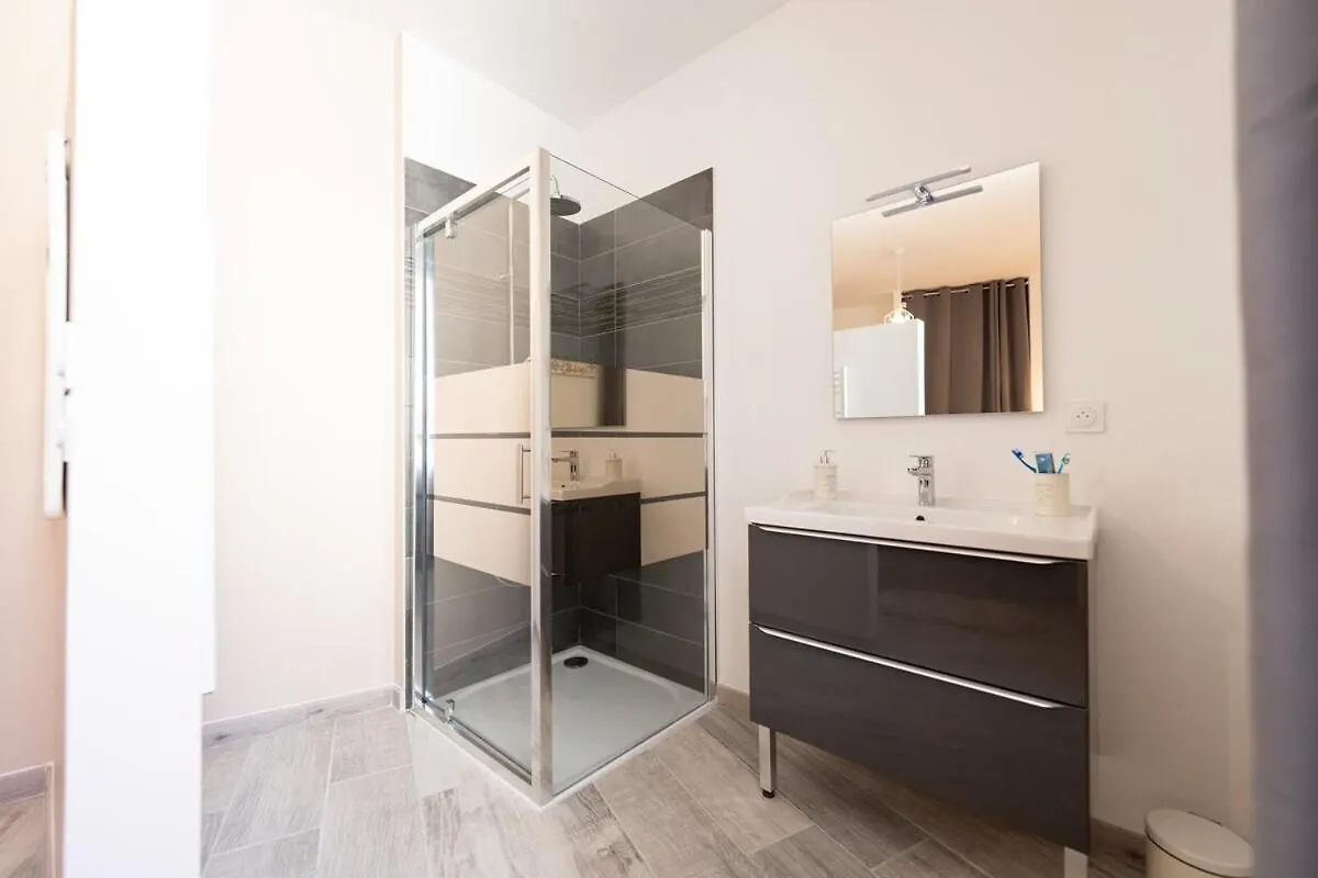 Charme Et Caractere Au Centre Classe 3 Etoiles Riez Apartment