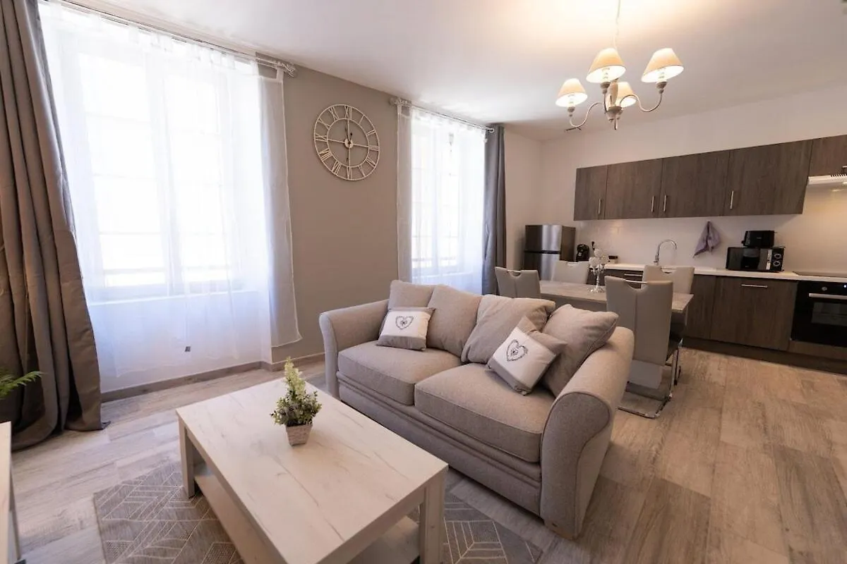 Apartment Charme Et Caractere Au Centre Classe 3 Etoiles Riez France